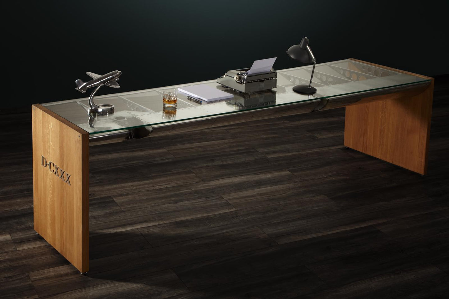 Bürotisch DC-3 ''SKYTRAIN'' 3 D-CXXX