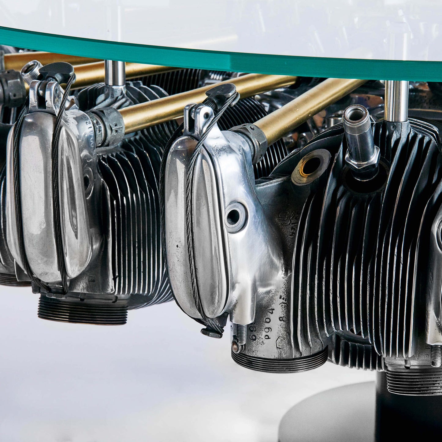 Couchtisch “MANLY” – Sternmotor
