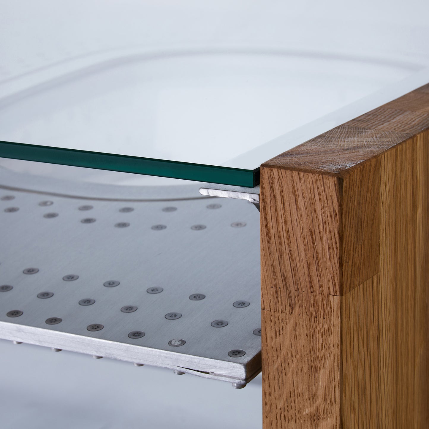 Couchtisch “SIN” – Bordwand – Eiche
